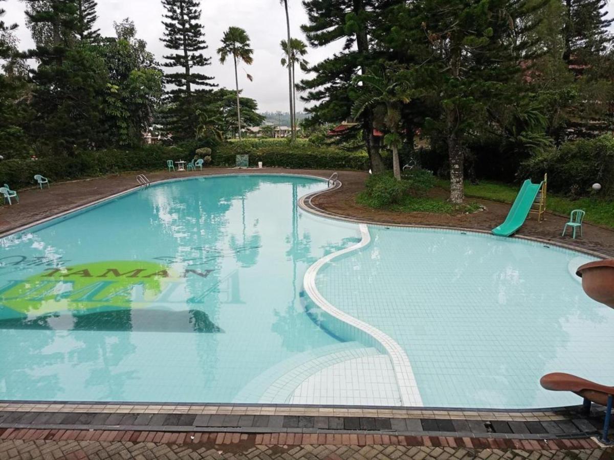 Beranda Istirahat Villa 4Br At Galaxy Resort Puncak Cikundul Ngoại thất bức ảnh
